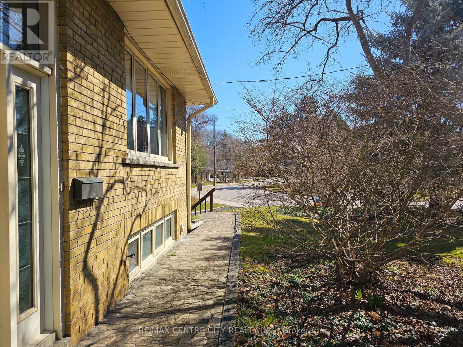 274 Burnett Avenue, Toronto, Ontario  M2N 1W1 - Photo 28 - C12081500