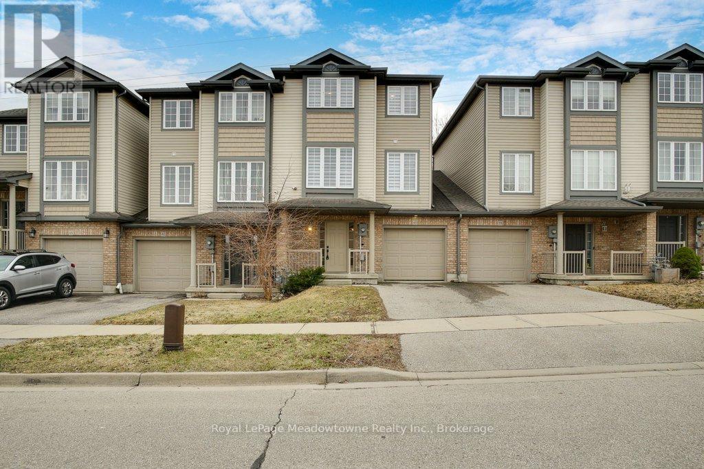 Property at 40 TUDOR STREET image 4