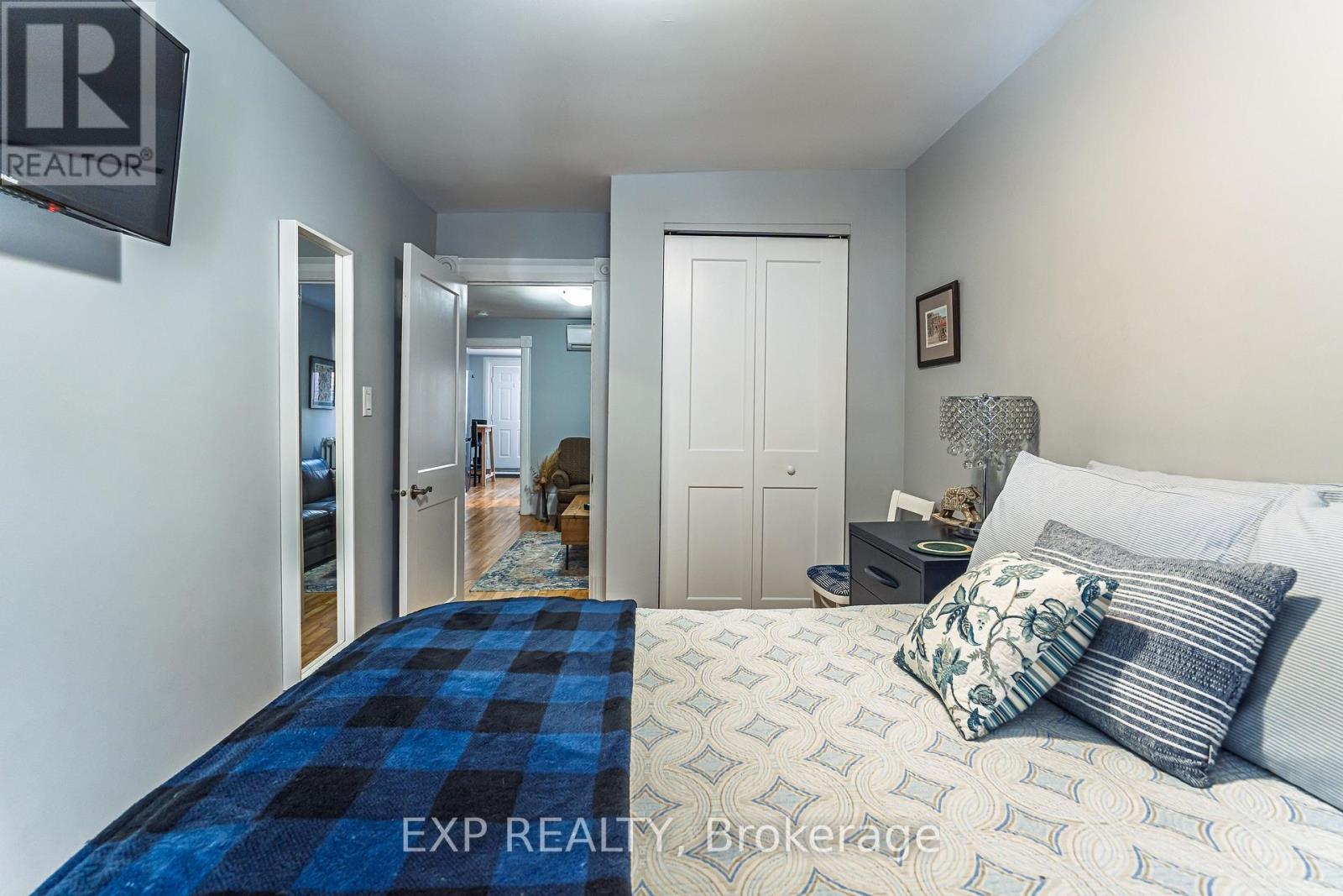 52 St Andrew Street, Ottawa, Ontario  K1N 5E9 - Photo 15 - X12081985