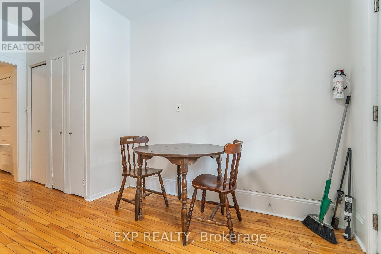 52 St Andrew Street, Ottawa, Ontario  K1N 5E9 - Photo 32 - X12081985