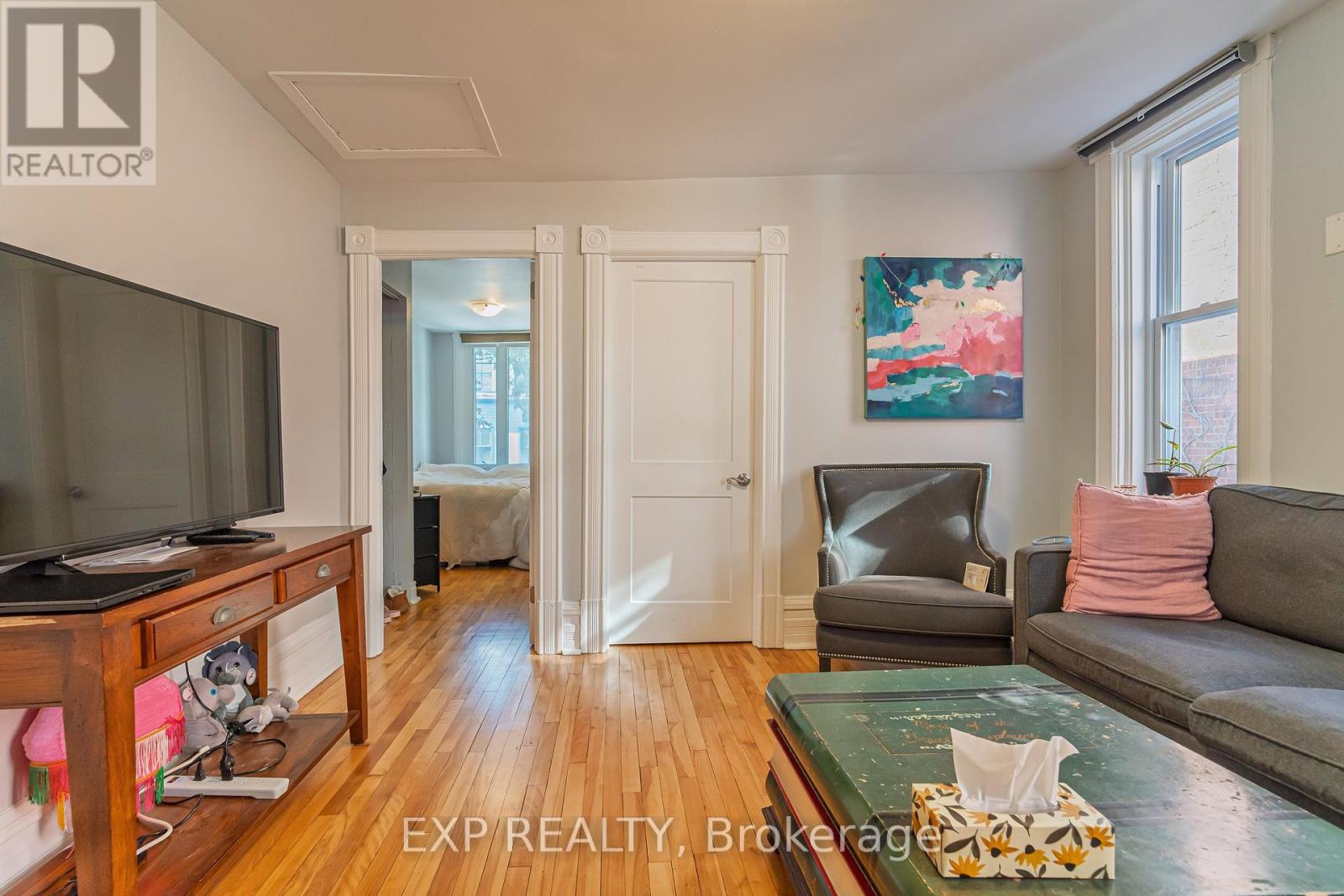 52 St Andrew Street, Ottawa, Ontario  K1N 5E9 - Photo 9 - X12081985
