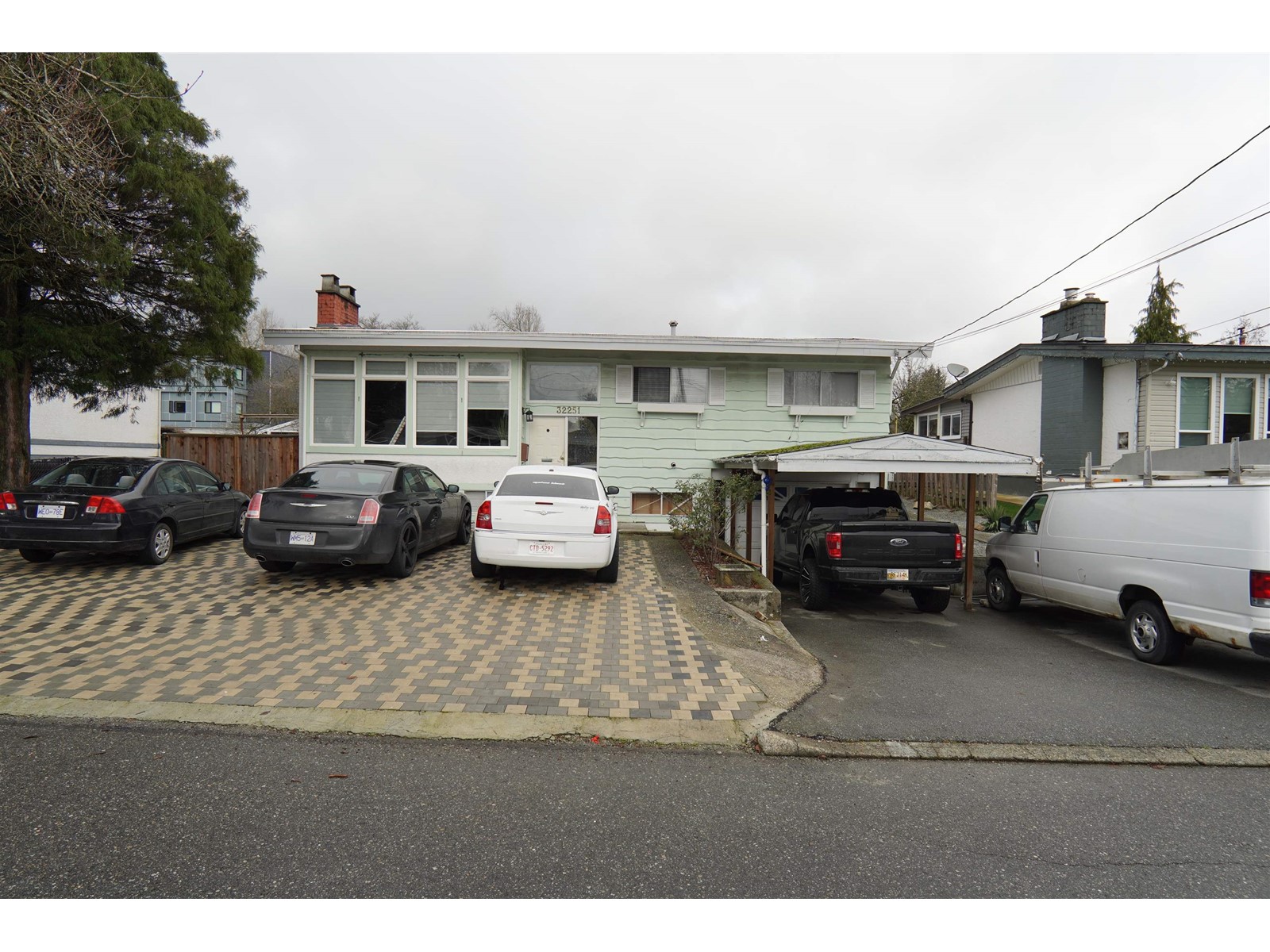 32251 Diamond Avenue, Mission, British Columbia  V2V 1M3 - Photo 3 - C8066206