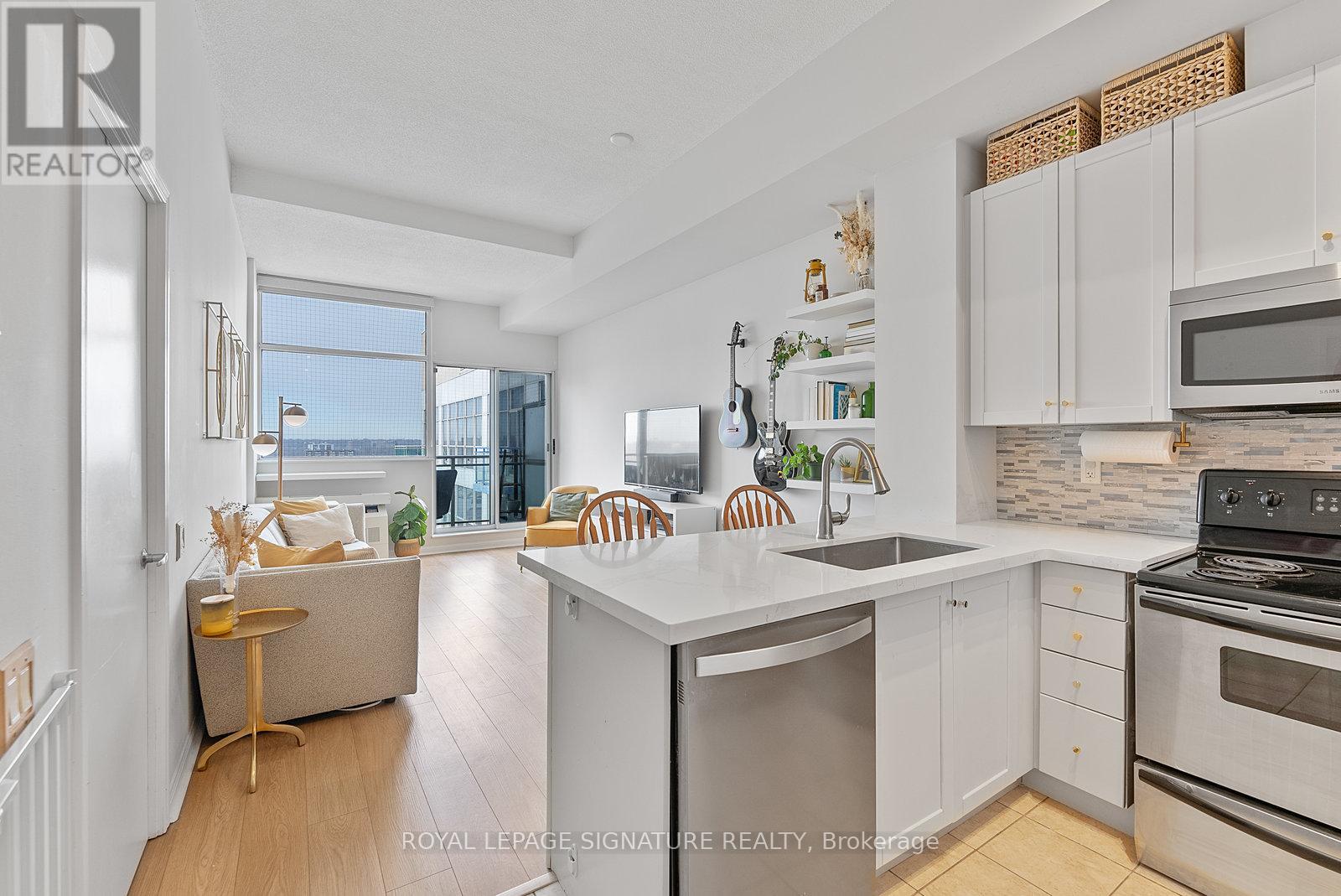 1121 - 1600 Keele Street, Toronto, Ontario  M6N 5J1 - Photo 10 - W12081939