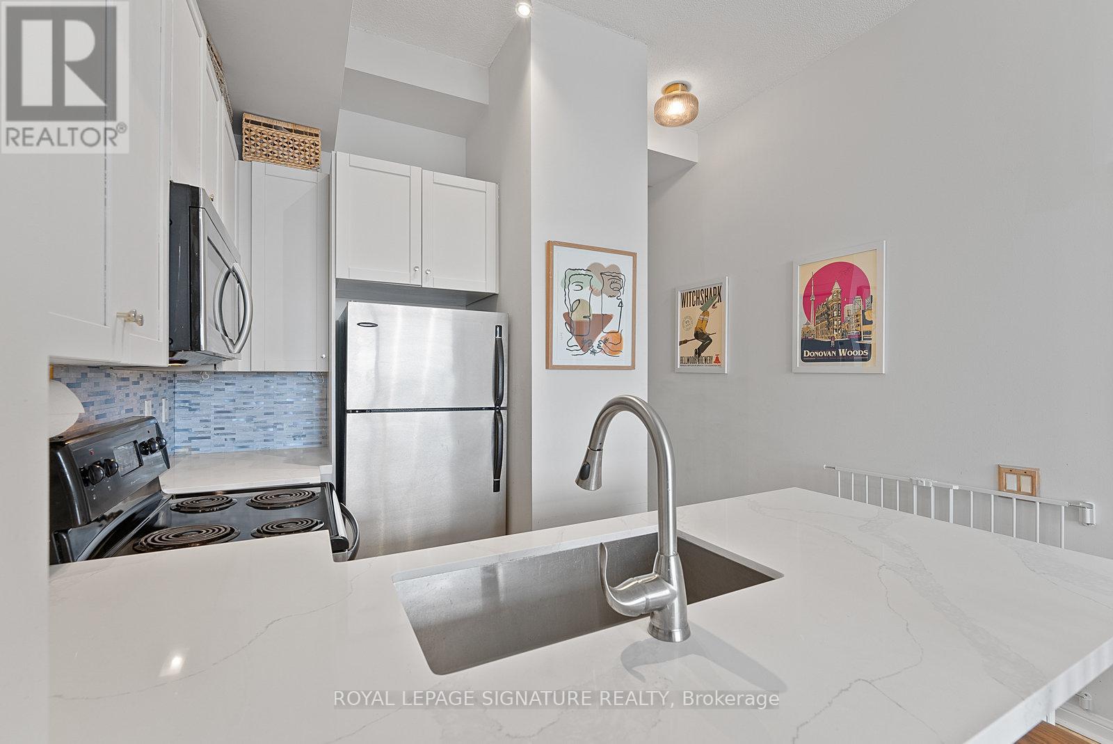 1121 - 1600 Keele Street, Toronto, Ontario  M6N 5J1 - Photo 12 - W12081939