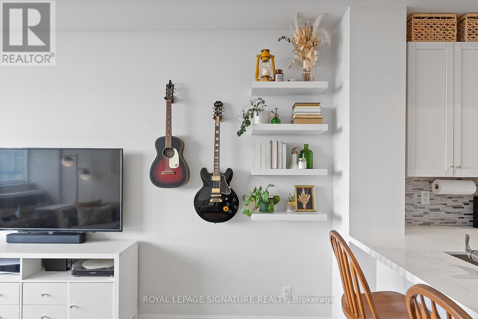 1121 - 1600 Keele Street, Toronto, Ontario  M6N 5J1 - Photo 7 - W12081939