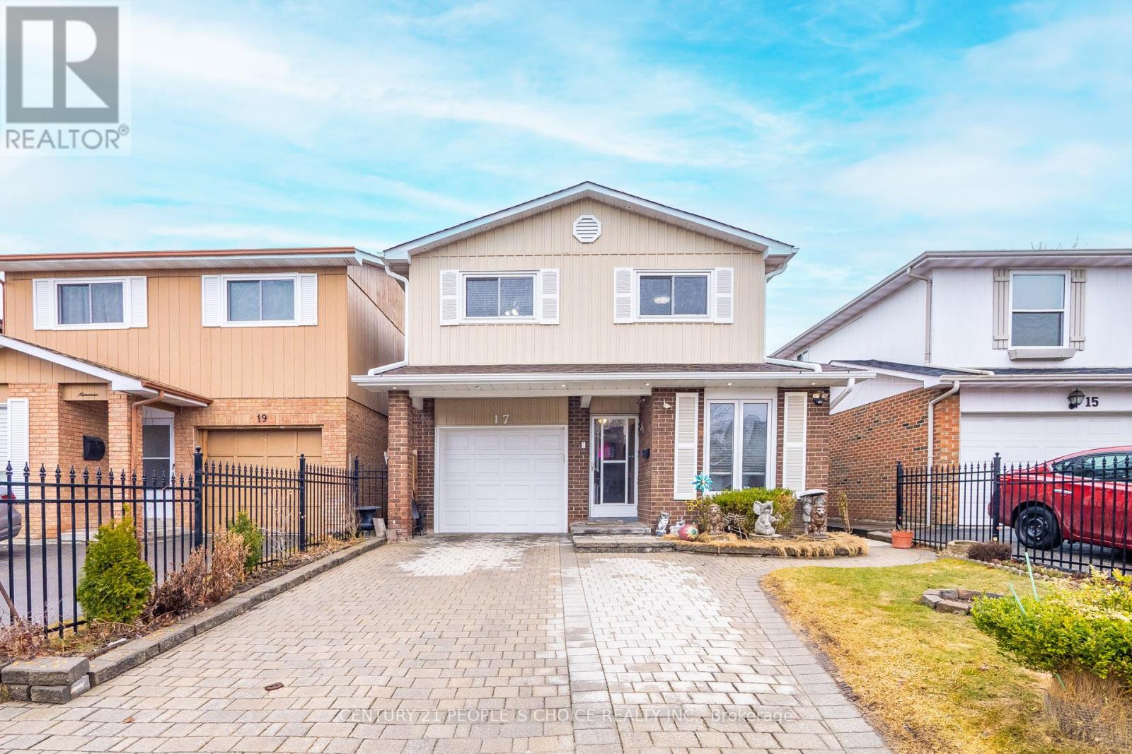 17 ASHURST CRESCENT, Brampton, Ontario