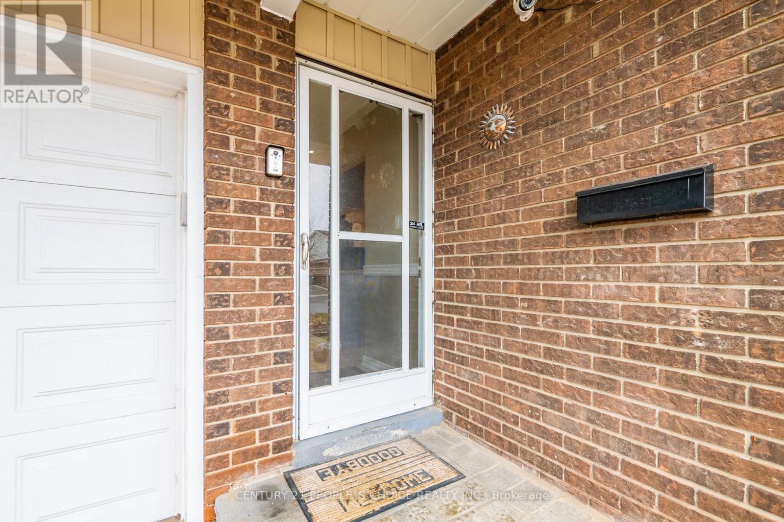 17 Ashurst Crescent, Brampton, Ontario  L6V 3N6 - Photo 8 - W12081944