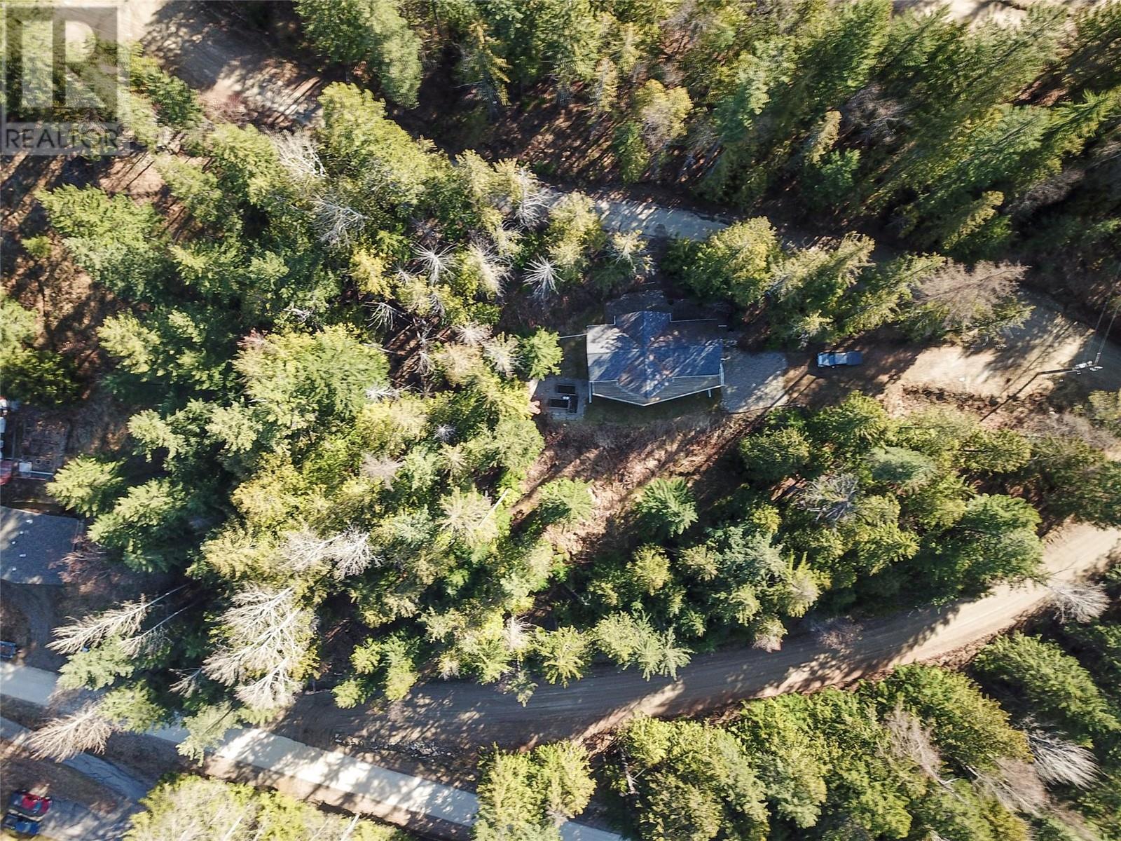 16242 Selkirk Rd Selkirk Road, Crawford Bay, British Columbia  V0B 1E0 - Photo 32 - 10343293