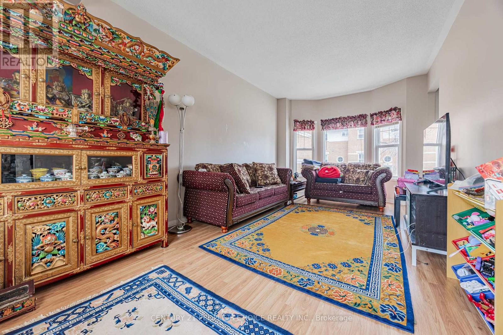 Property at 42 - 630 EVANS AVENUE image 3