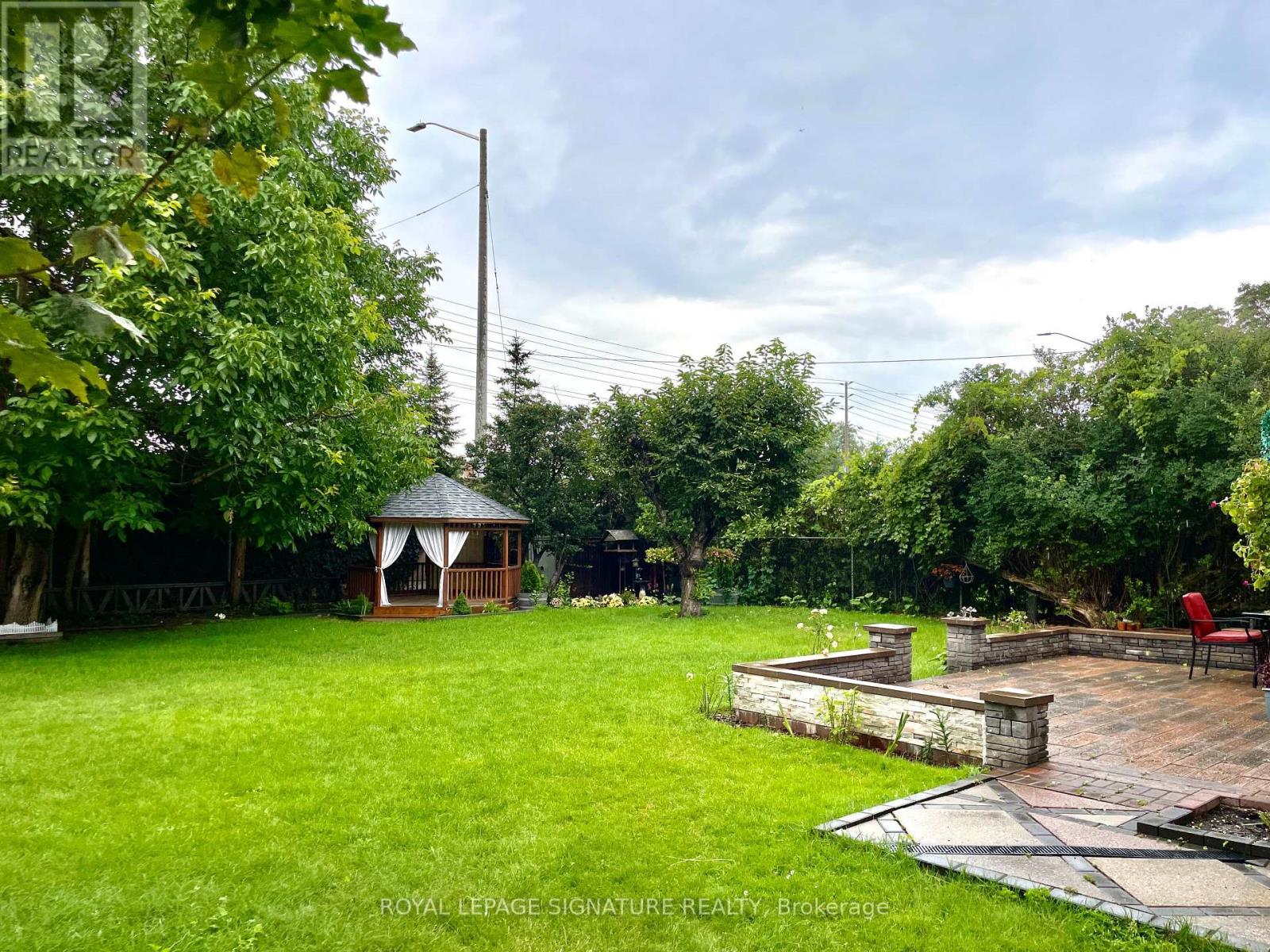3237 Grassfire Crescent, Mississauga, Ontario  L4Y 3J8 - Photo 18 - W12082032