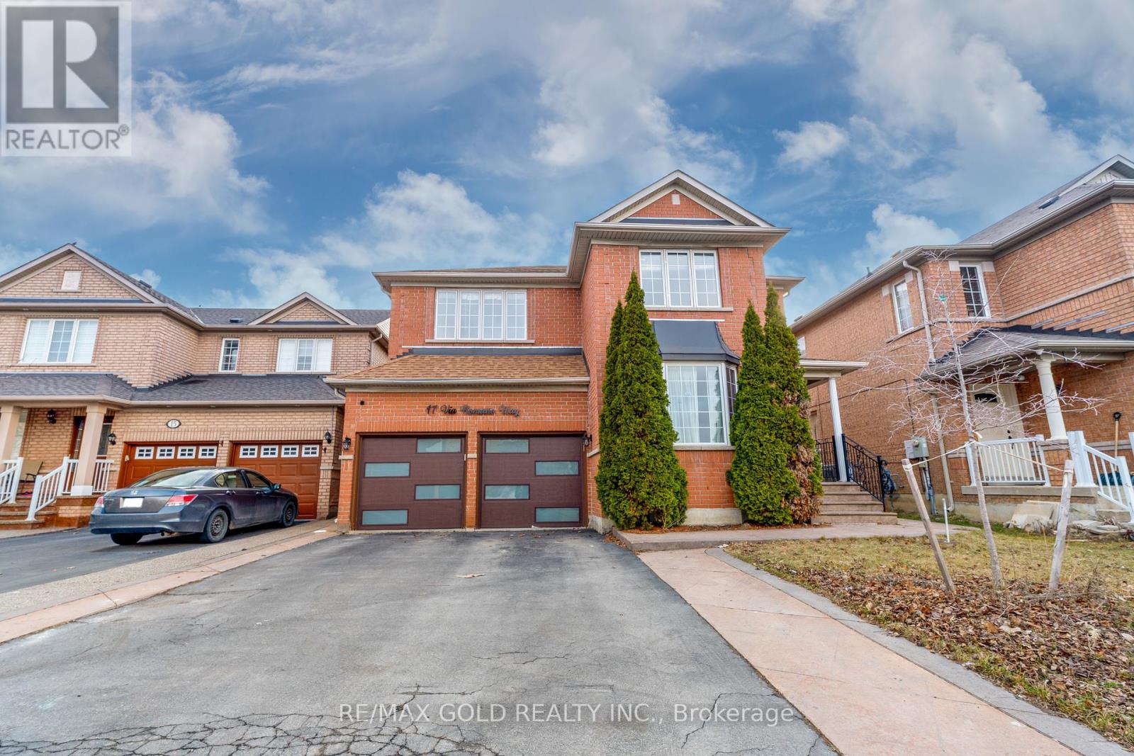 Property at 17 VIA ROMANO WAY image 5