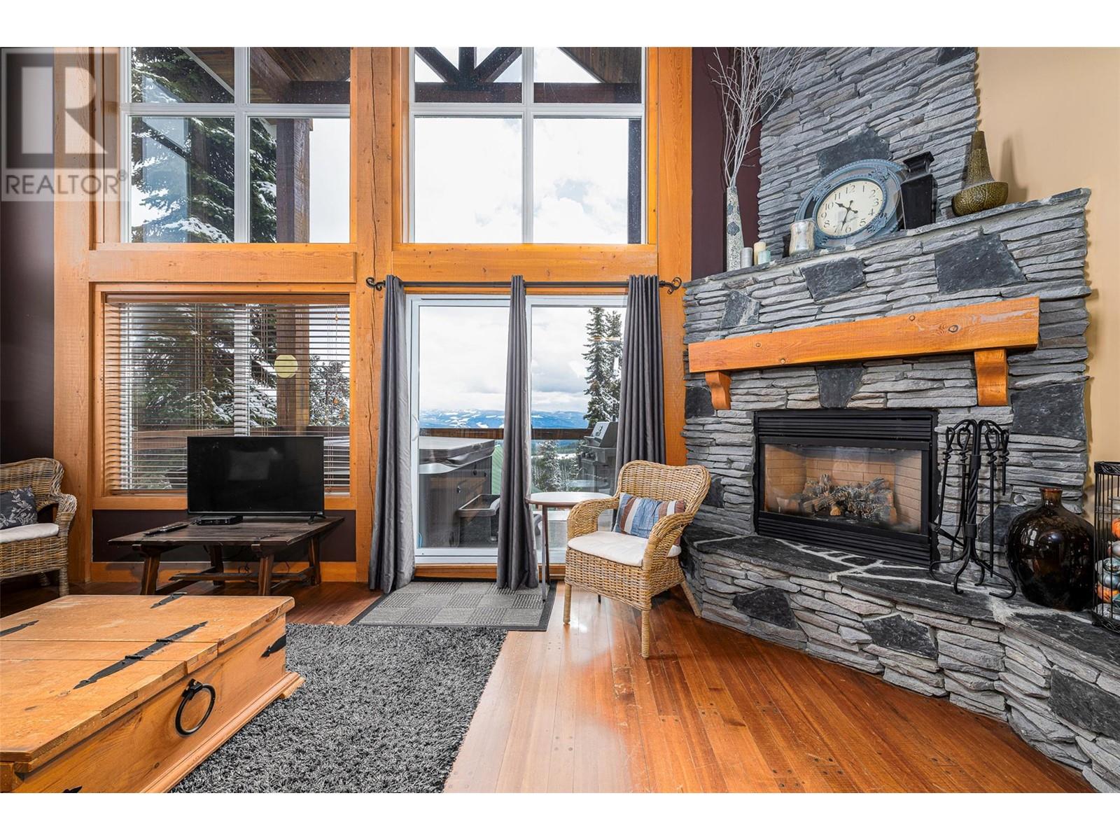 5837 C Snowpines Crescent, Big White, British Columbia  V1P 1T4 - Photo 2 - 10343367