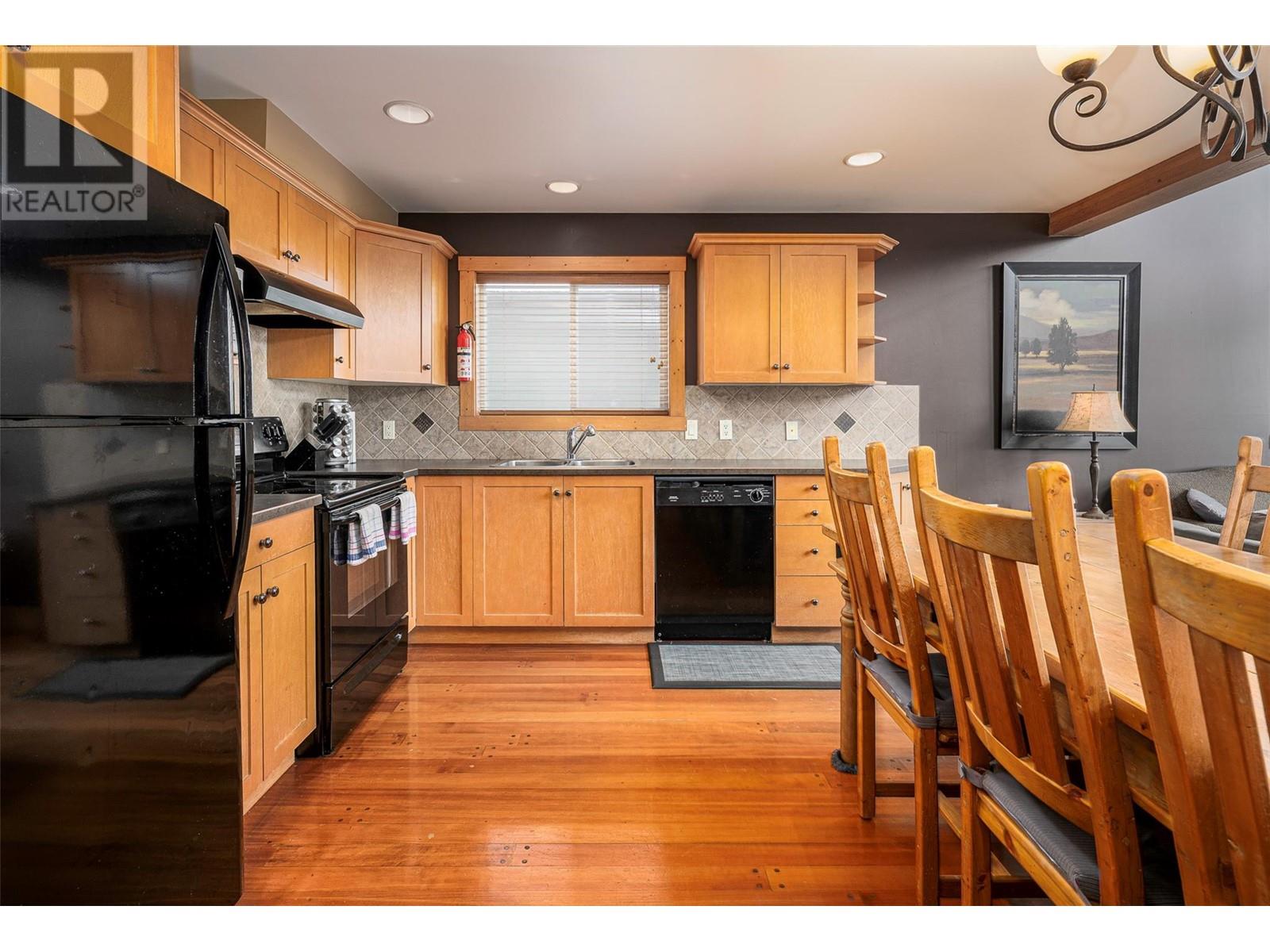 5837 C Snowpines Crescent, Big White, British Columbia  V1P 1T4 - Photo 3 - 10343367