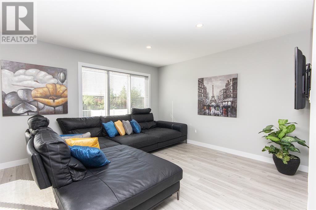 Property at 52 Windermere Close image 3