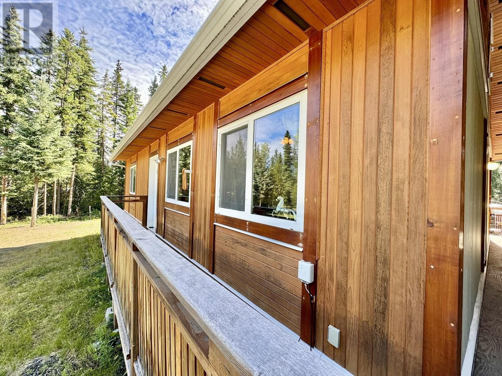 7636 King Road, Deka Lake / Sulphurous / Hathaway Lakes, British Columbia  V0K 1X3 - Photo 2 - R2989765