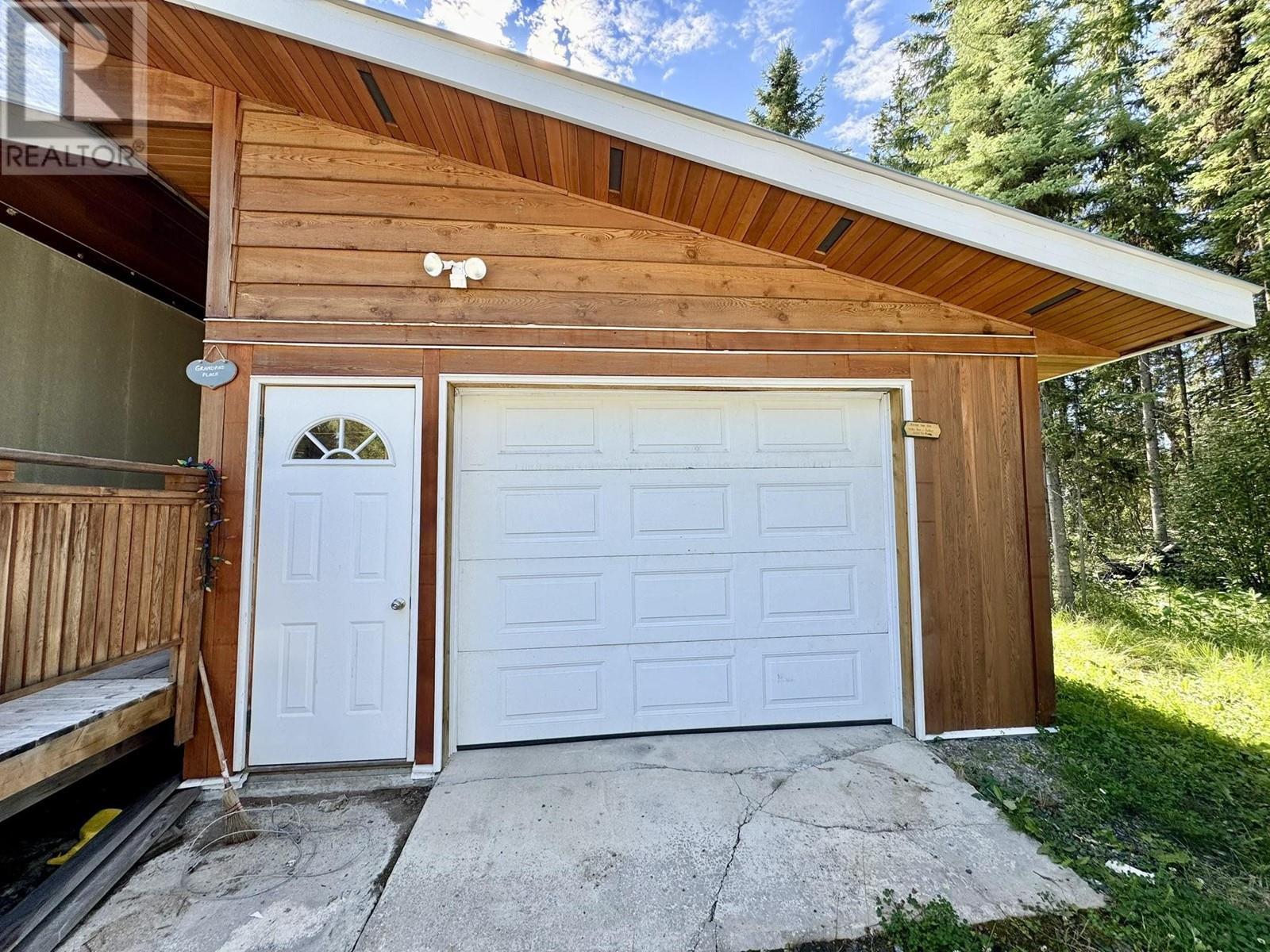 7636 King Road, Deka Lake / Sulphurous / Hathaway Lakes, British Columbia  V0K 1X3 - Photo 5 - R2989765
