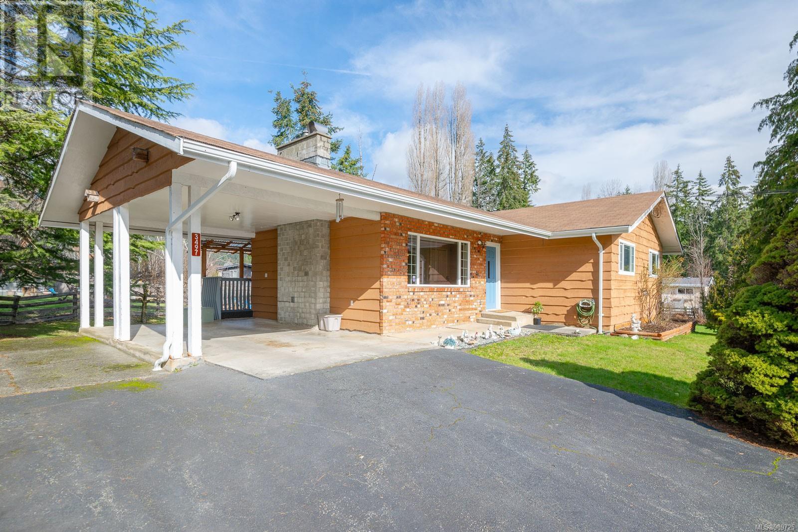 Property at 3497 MARKHAM Rd image 2