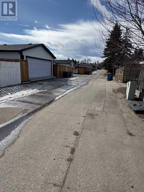 116 Queen Anne Road Se, Calgary, Alberta  T2J 4S5 - Photo 30 - A2205285