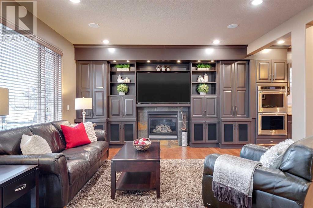 Property at 63 Rockcliff Landing NW image 2
