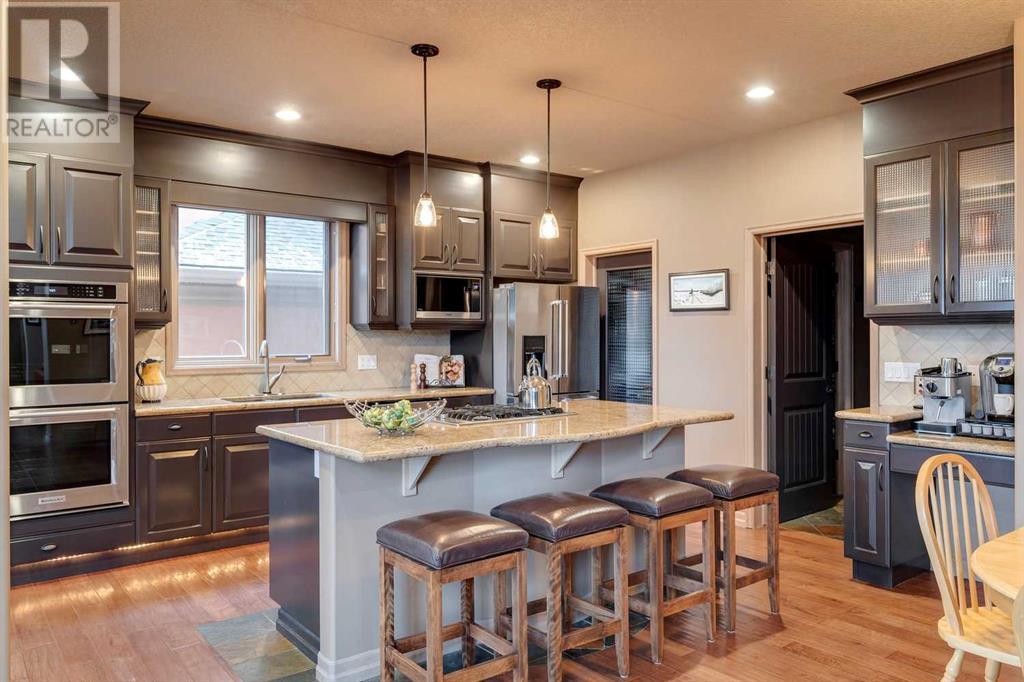 Property at 63 Rockcliff Landing NW image 4