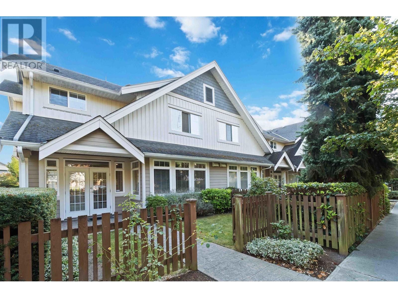 Property at 16 6780 LYNAS LANE image 4