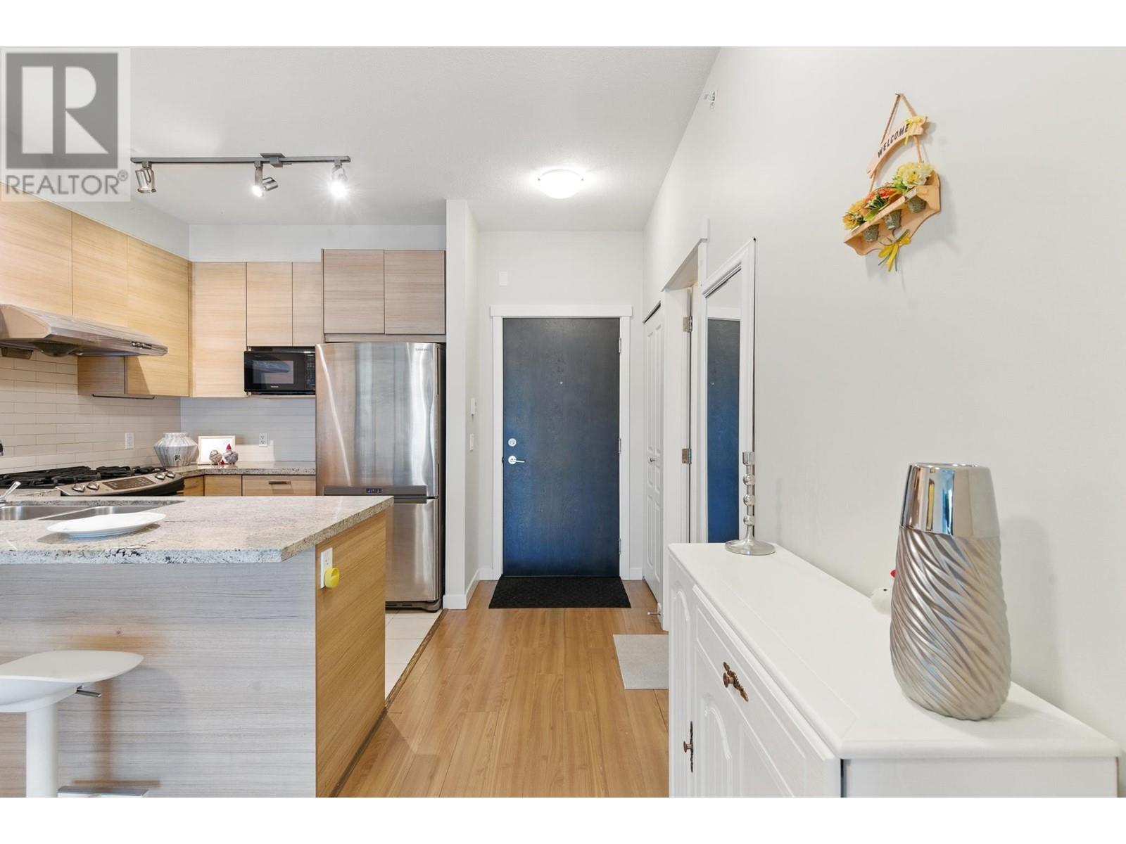 428 9388 Mckim Way, Richmond, British Columbia  V6X 0J7 - Photo 10 - R2990013