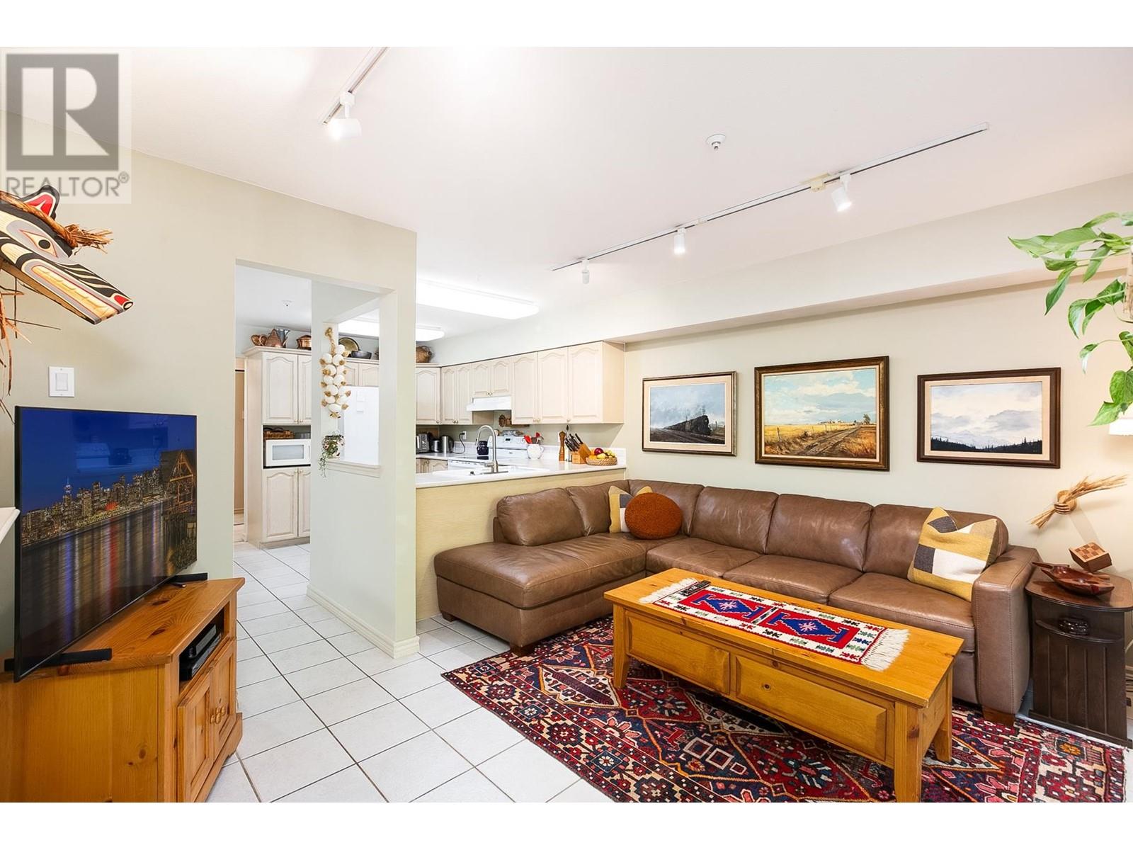 D 1133 E 29th Street, North Vancouver, British Columbia  V7K 1C3 - Photo 25 - R2990029