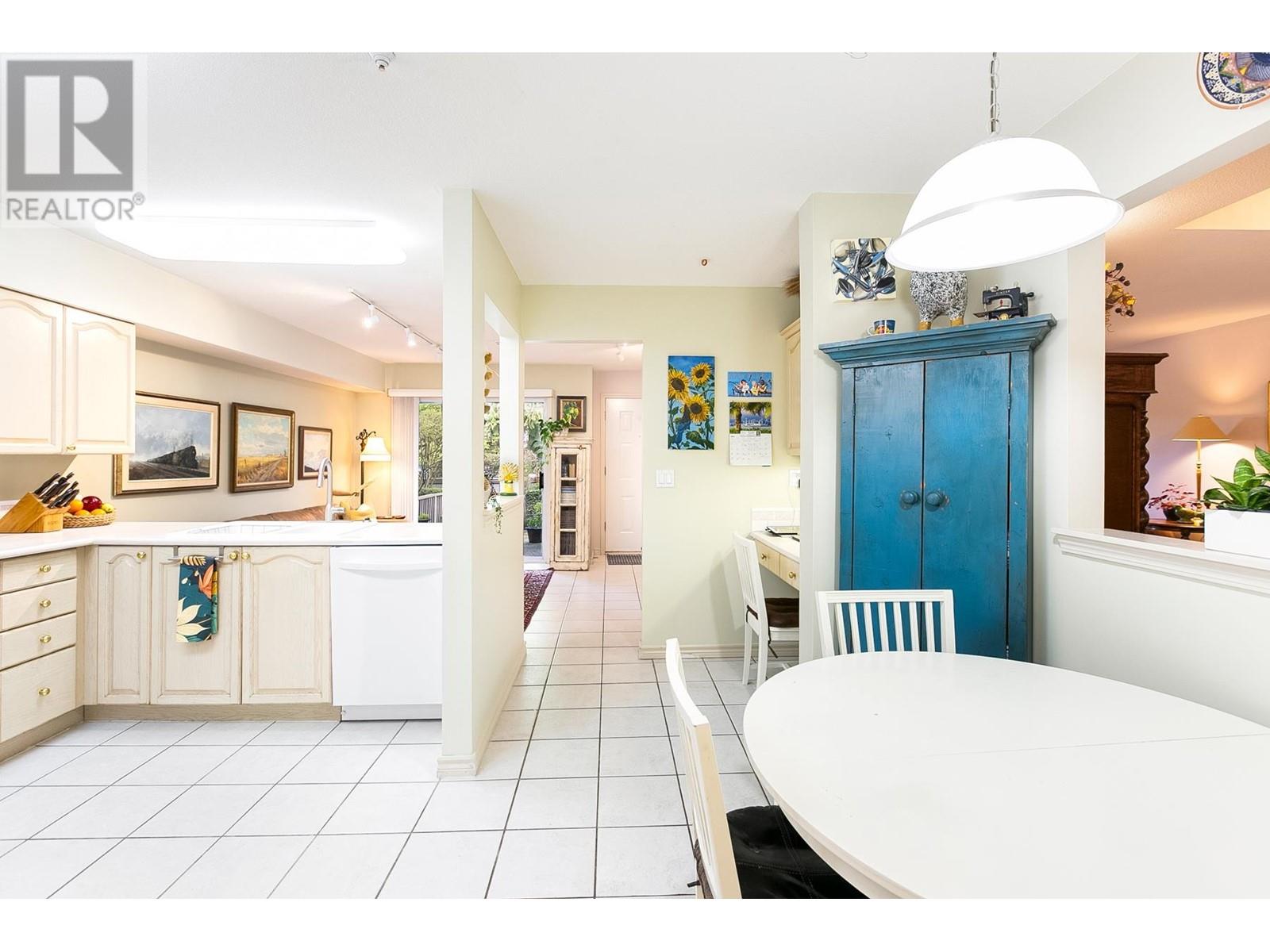 D 1133 E 29th Street, North Vancouver, British Columbia  V7K 1C3 - Photo 26 - R2990029