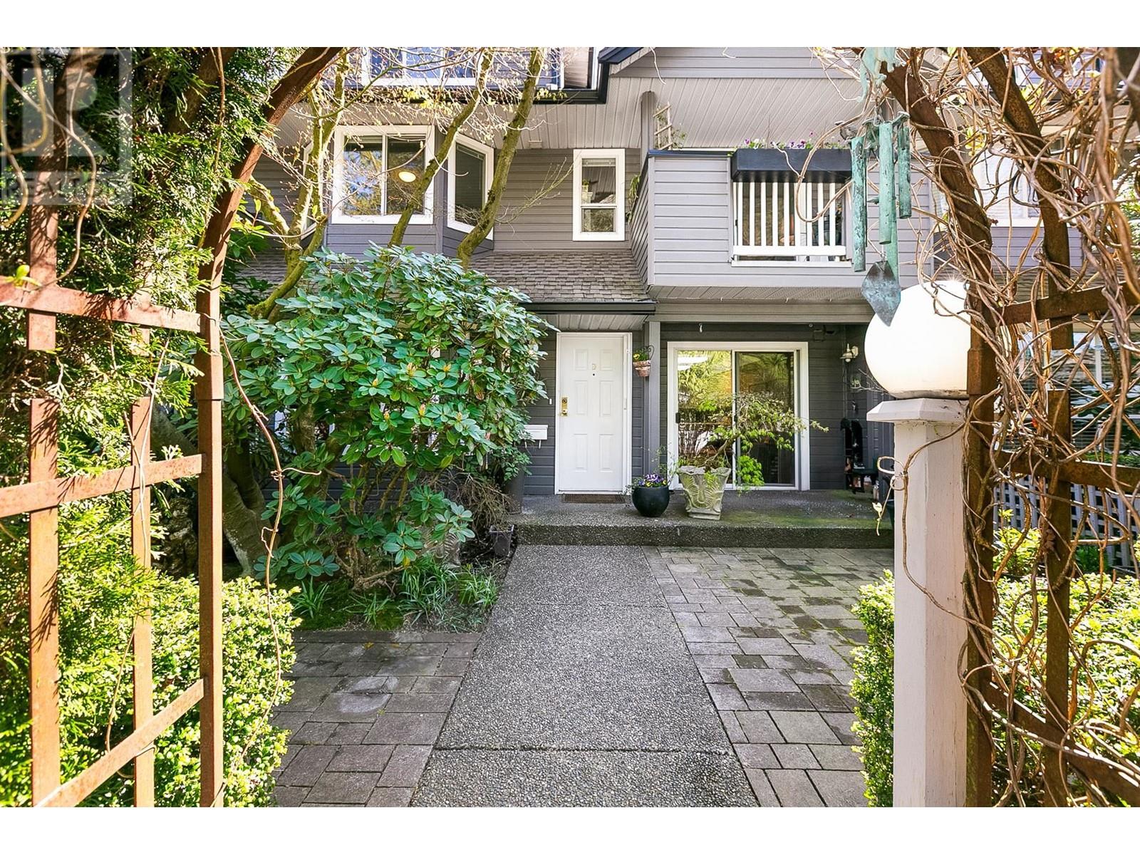 D 1133 E 29th Street, North Vancouver, British Columbia  V7K 1C3 - Photo 35 - R2990029