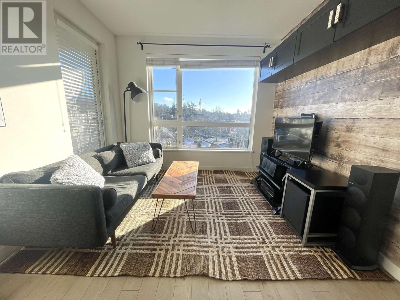 414 1621 Hamilton Avenue, North Vancouver, British Columbia  V7P 0B6 - Photo 1 - R2990038