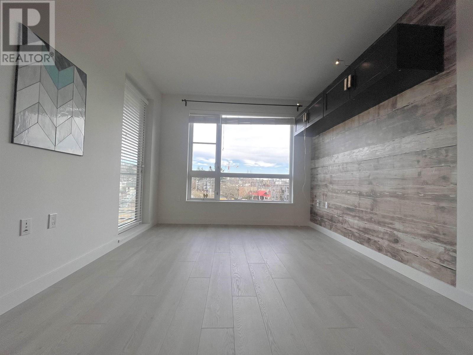 414 1621 Hamilton Avenue, North Vancouver, British Columbia  V7P 0B6 - Photo 2 - R2990038