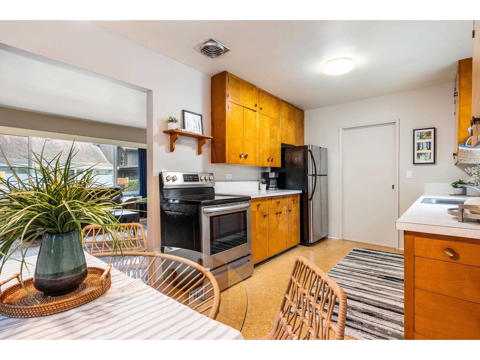 404 Birch Street, Cultus Lake North, Cultus Lake, British Columbia  V2R 4Z3 - Photo 15 - R2989579