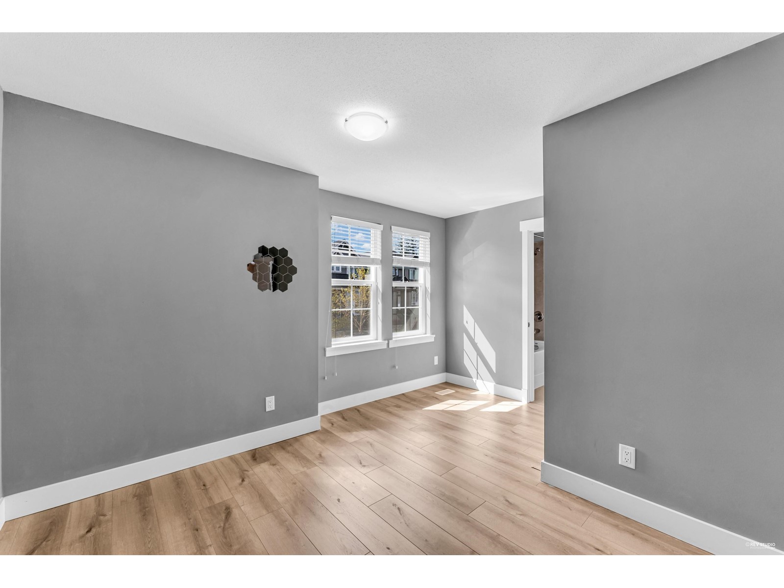 15855 29a Avenue, Surrey, British Columbia  V3Z 0N4 - Photo 33 - R2989975