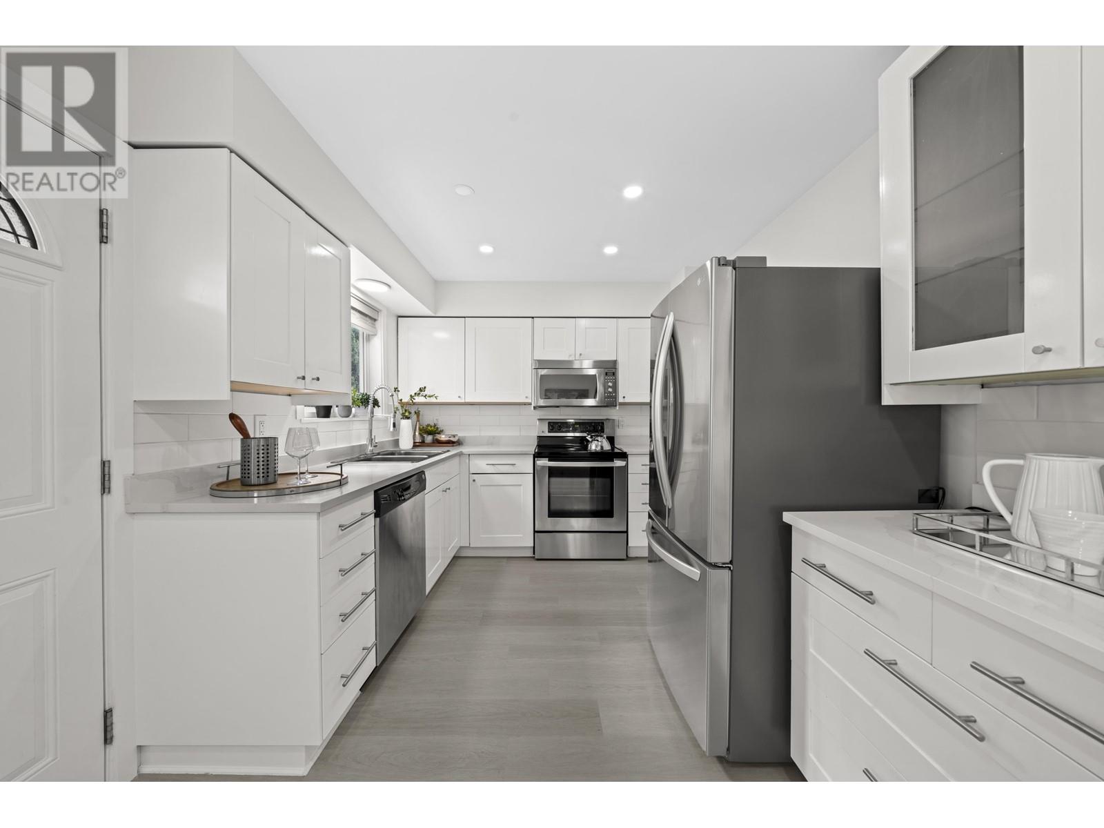 3478 Handley Crescent, Port Coquitlam, British Columbia  V3B 2Y5 - Photo 8 - R2989952