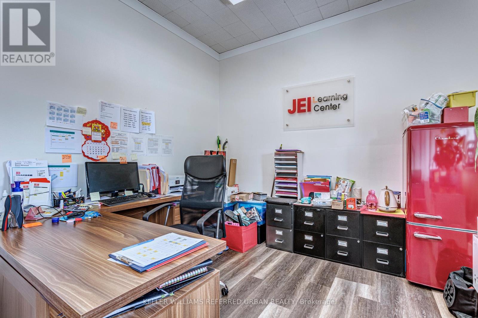Upper Office + Classroom - 2974 Lake Shore Boulevard W, Toronto, Ontario  M8V 1J9 - Photo 14 - W12082068