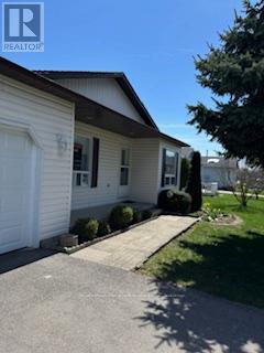 101 Meadowview Lane S, North Perth, Ontario  N4W 3G8 - Photo 31 - X11949282