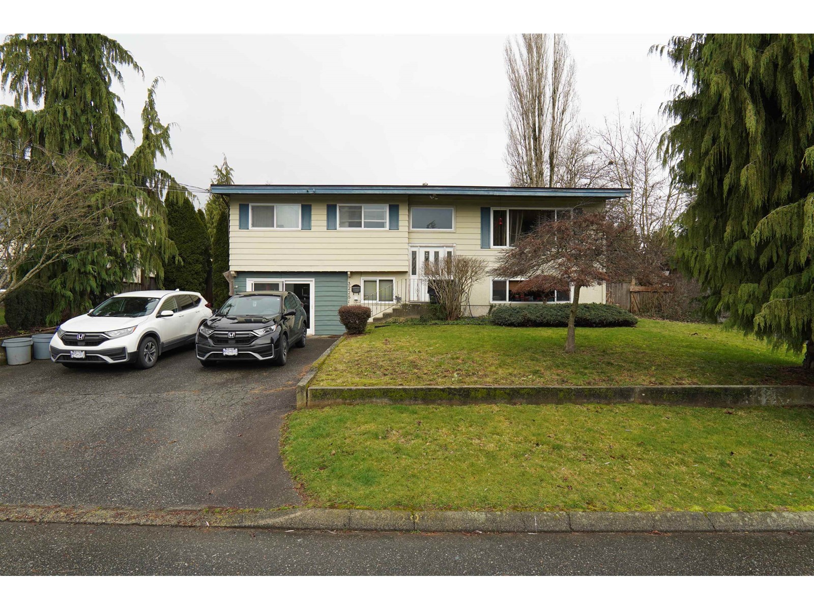 32281 Diamond Avenue, Mission, British Columbia  V2V 1M3 - Photo 2 - C8066208