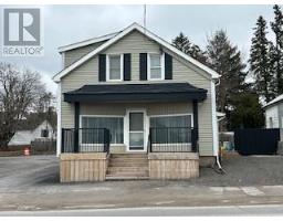 UNIT #1 MAIN FLOOR - 817 WARD STREET, Selwyn, Ontario