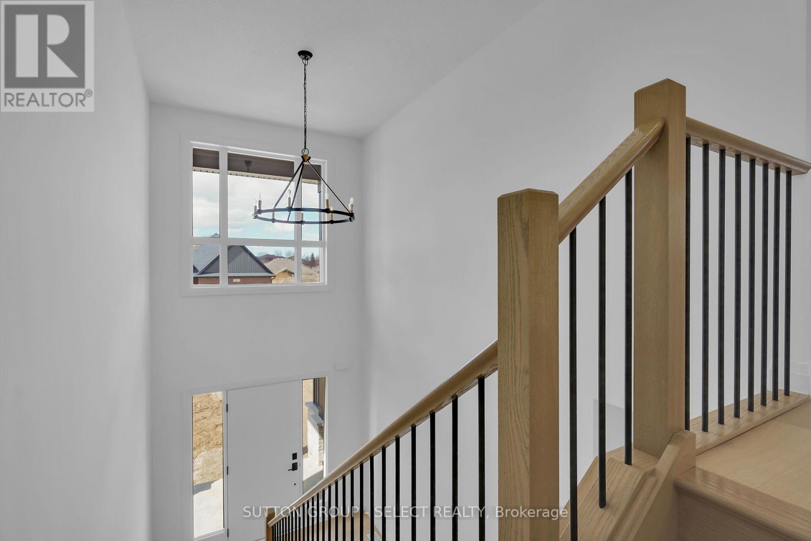 9 Briscoe Crescent, Strathroy-Caradoc, Ontario  N7G 4E1 - Photo 18 - X12082135