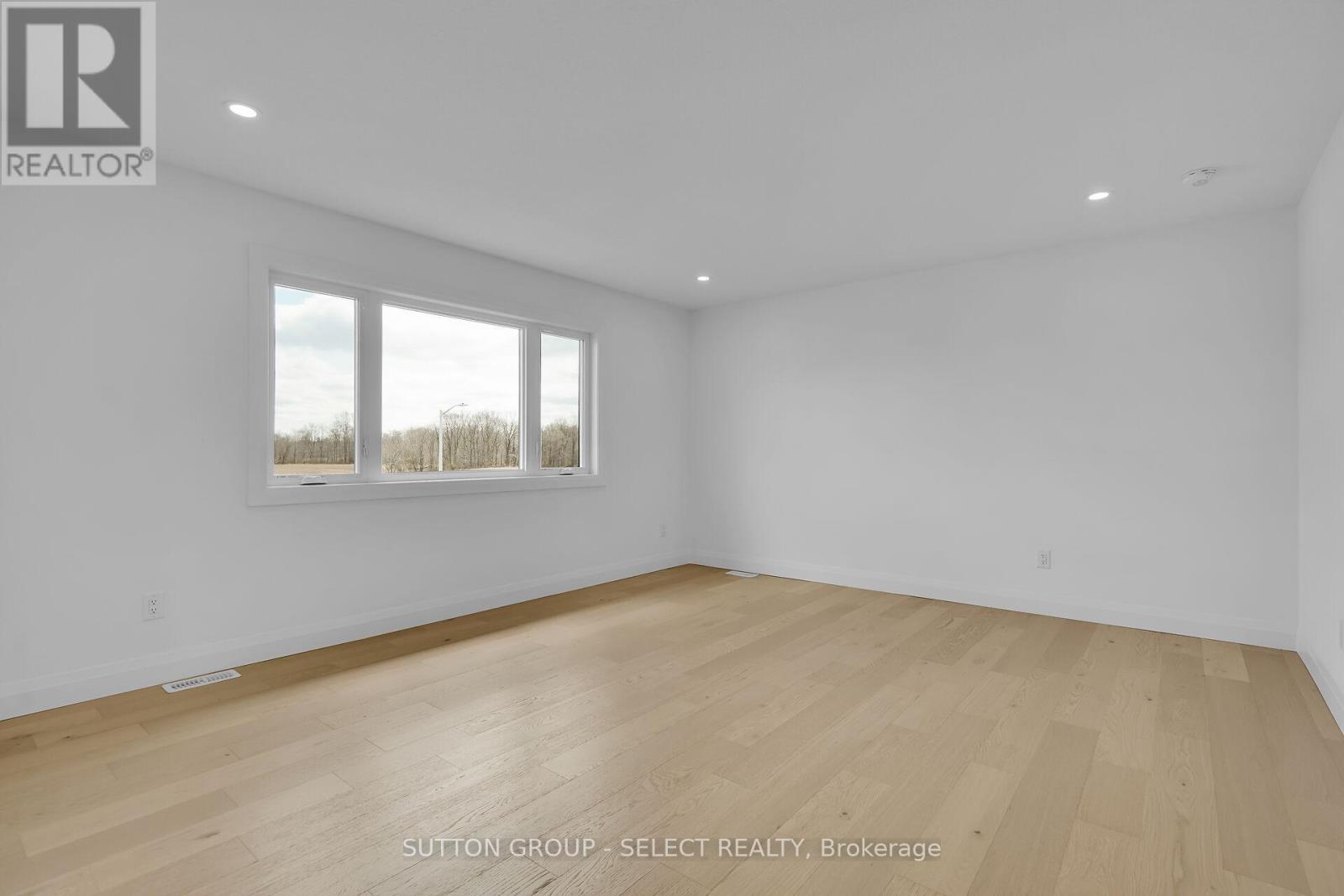 9 Briscoe Crescent, Strathroy-Caradoc, Ontario  N7G 4E1 - Photo 20 - X12082135