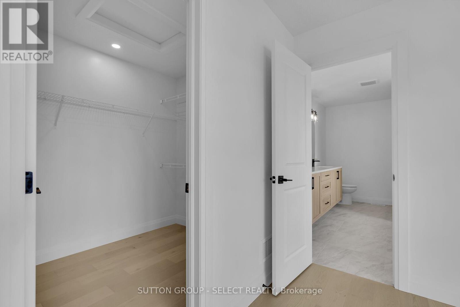 9 Briscoe Crescent, Strathroy-Caradoc, Ontario  N7G 4E1 - Photo 22 - X12082135