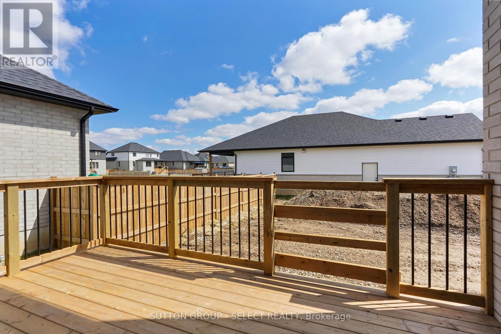 9 Briscoe Crescent, Strathroy-Caradoc, Ontario  N7G 4E1 - Photo 35 - X12082135
