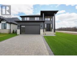 9 BRISCOE CRESCENT, Strathroy-Caradoc, Ontario