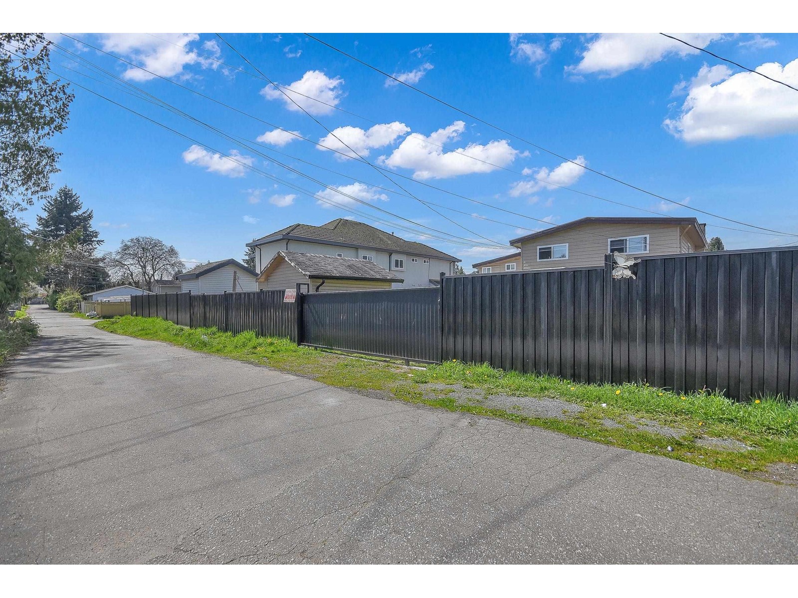 Property at 9488 127A STREET image 3
