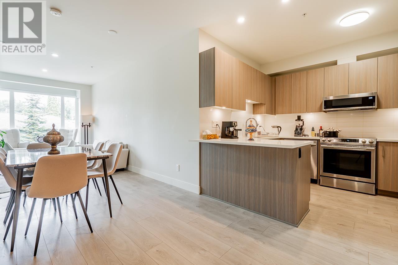 203 1633 Tatlow Avenue, North Vancouver, British Columbia  V7P 2Z8 - Photo 6 - R2989887