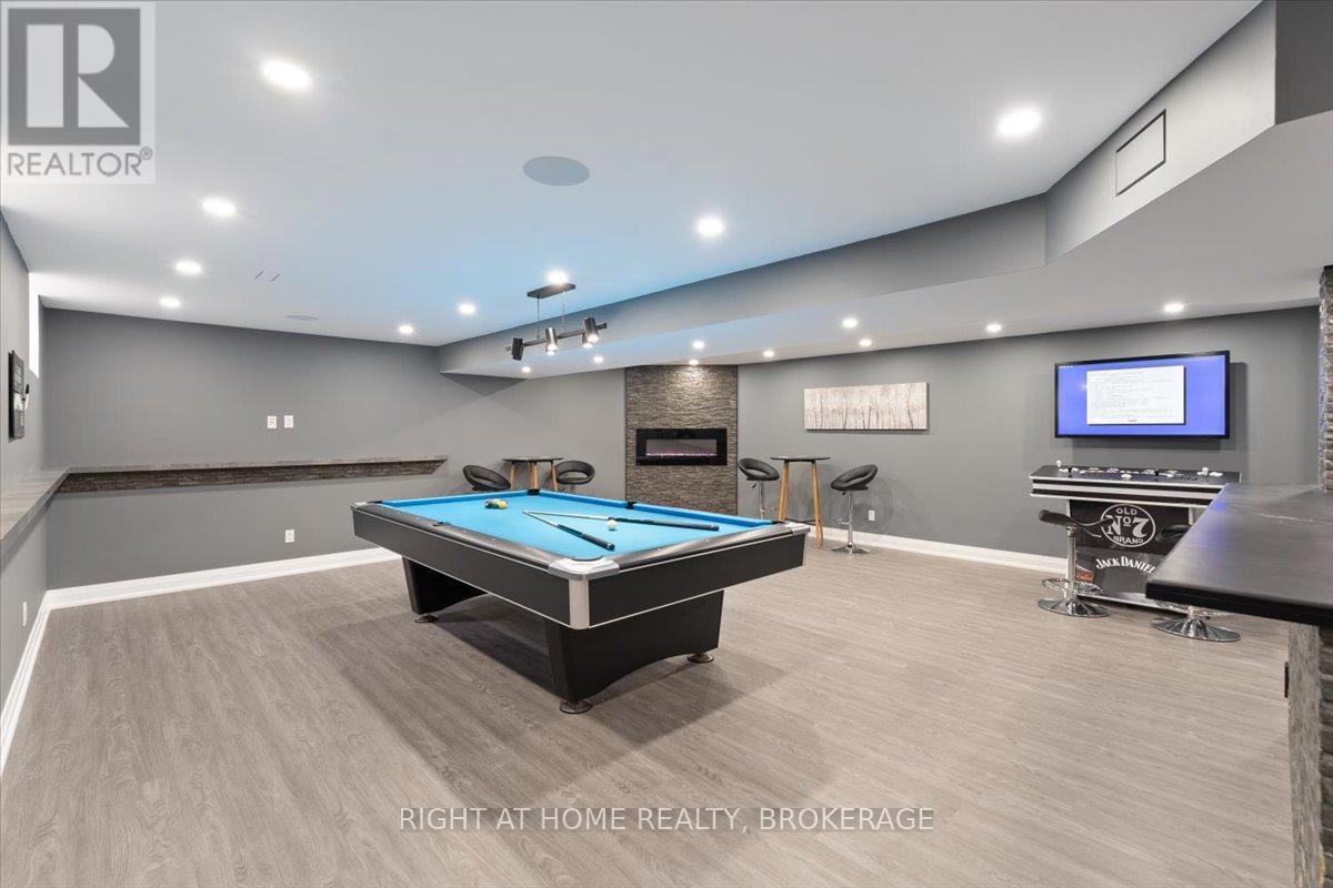 Property at 27 SUNNYCROFT COURT image 2