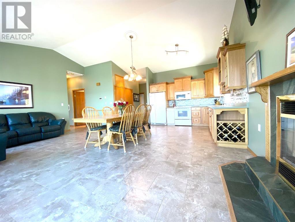 29 Bayview Street, Rochon Sands, Alberta  T0C 3B0 - Photo 10 - A2079359