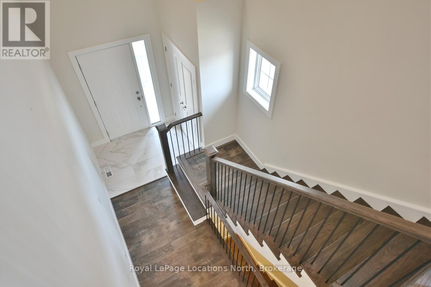 163 Courtland Street, Blue Mountains, Ontario L9Y 5L7 - Photo 22 - X12079264