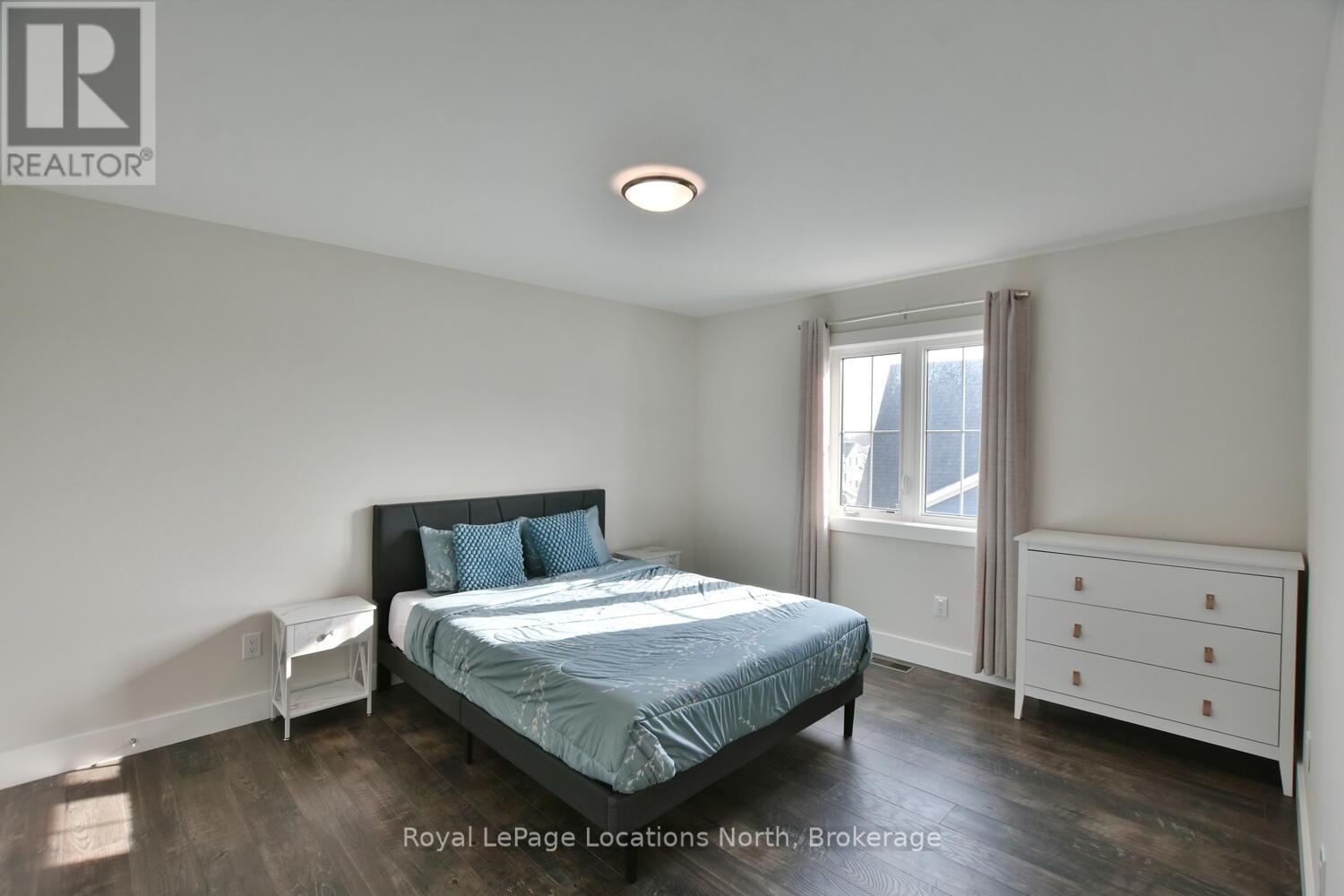 163 Courtland Street, Blue Mountains, Ontario L9Y 5L7 - Photo 31 - X12079264