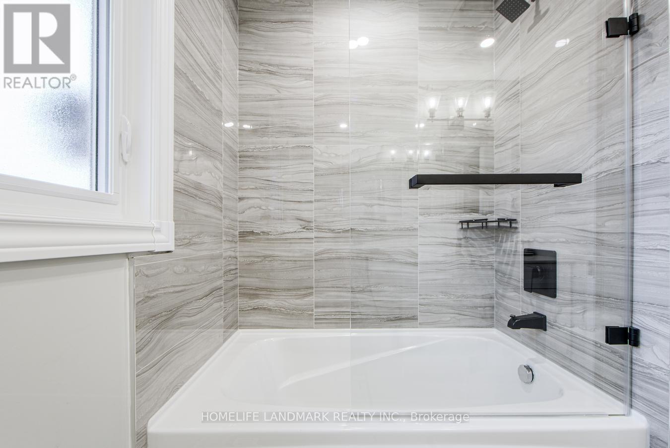 19 Timpson Drive, Aurora, Ontario  L4G 5K7 - Photo 34 - N12082118